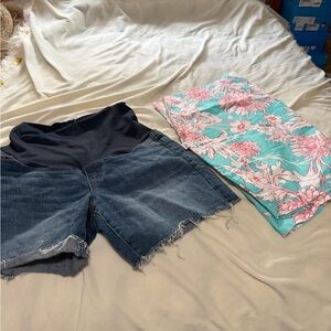 Sofia Vegara Denim Blue Maternity Women's Shorts 0 & Seven Nursing Cover